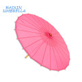 Livraison rapide Faveurs de mariage Cadeaux Fleurs et Oiseaux Dessin Straight Bamboo Frame Paper Parasols Pink Japanese Umbrella